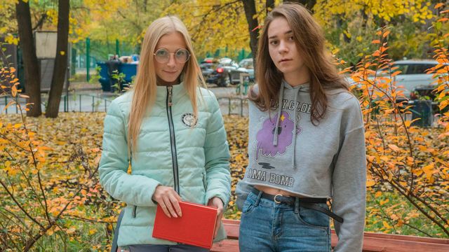 Club Sweethearts featuring Kecy Hill and Elizabeth Evans's scissoring sex