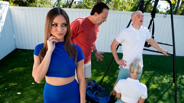 Bendy Havana Bleu's pussy licking smut