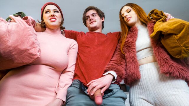 Riley and Scarlett's natural tits video