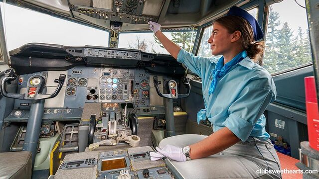 Watch superb Aurora Heat's dirt