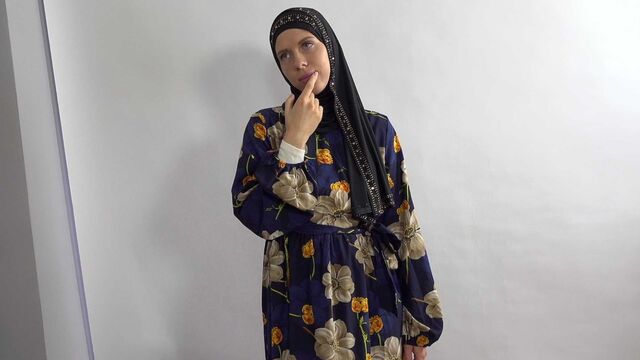 Sex With Muslims featuring Holly Molly's side fuck xxx