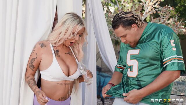 Temperament Jazz Jizzes at big cock movie