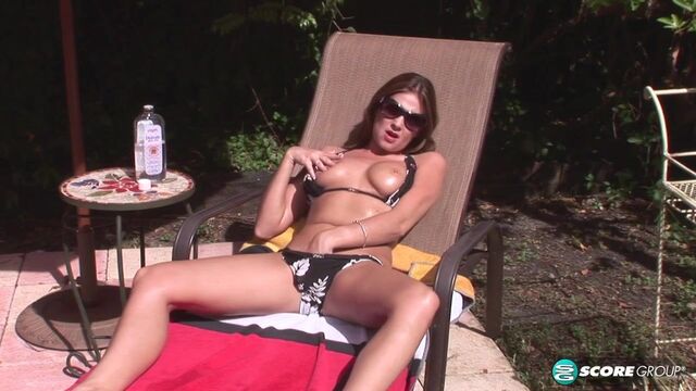 Sexy Misti Jane - solo scene - Naughty Mag