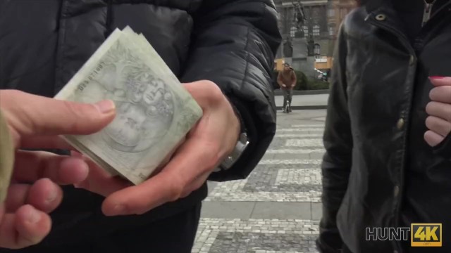 Hunt4k - handjob scene