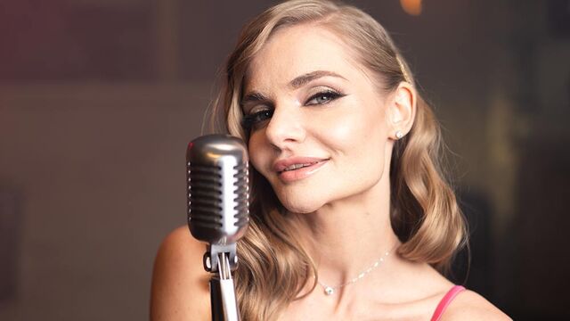 Watch winsome Fibi Euro's video