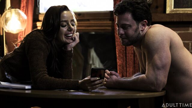 Stylish Vanna Bardot at oral movie