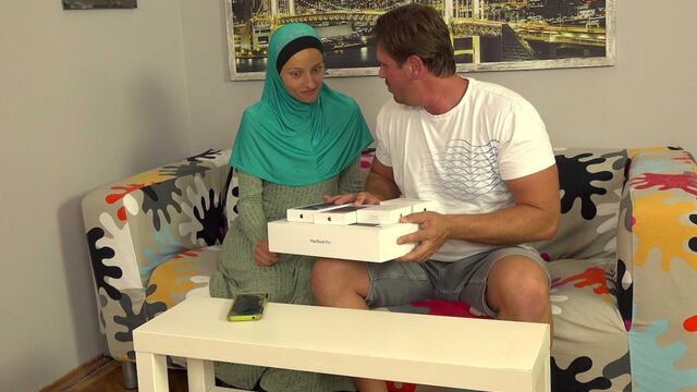 Luciana's cowgirl video