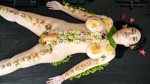 Oral scene with romantic Emerald Loves and Suki Sin from FreeUse Milf