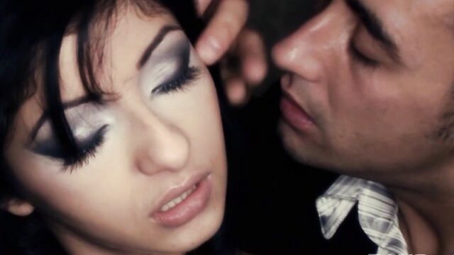 Incomparable Oliva Gem - curvy trailer - Daring