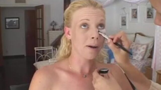 Adroit Freddie Elle at facial cumshot scene