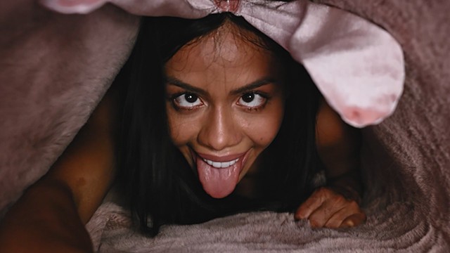 Impeccable Canela Skin's bondage action