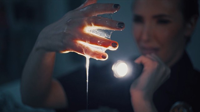 Watch aphrodisiac Casey Calvert and Cherry Kiss's dirt