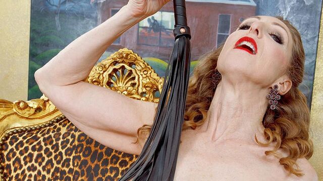 Graceful Susanna Glam at posing video