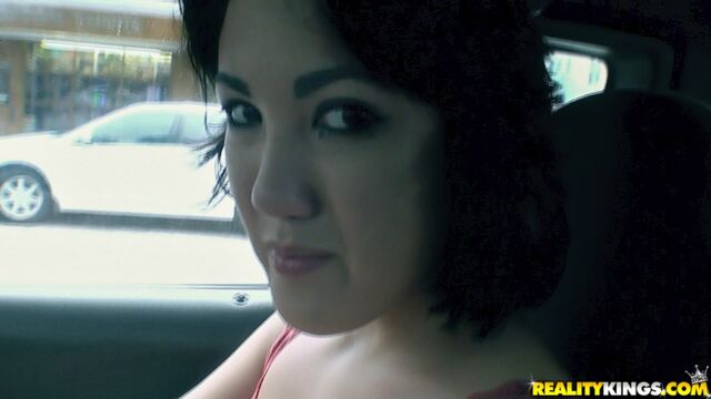 Exciting lady's doggystyle dirt