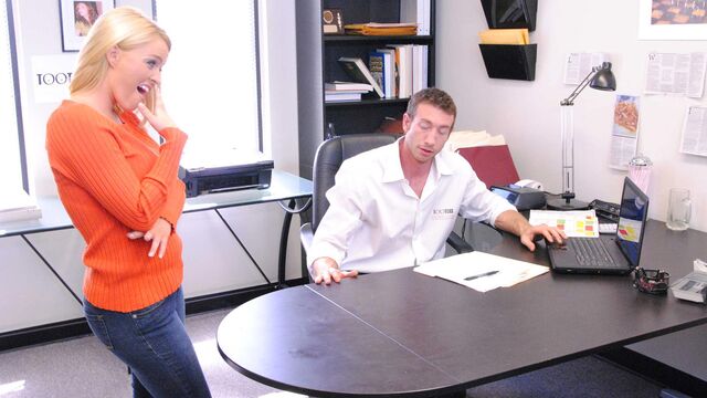 Watch aristocratic Krissy Lynn's dirt