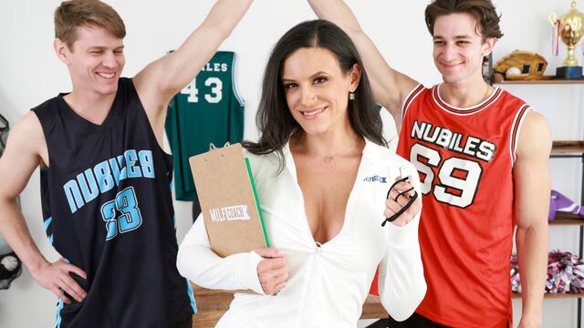 MilfCoach.com featuring Penny Barber's silicone tits dirt