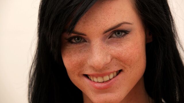 Wet and Puffy - fingering clip