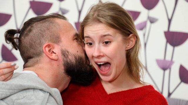 Watch hypnotic Eyla Moore's sex